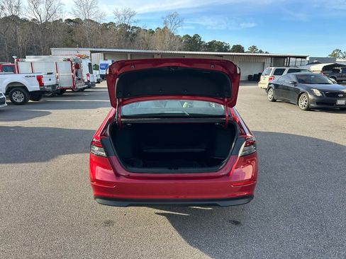 Used 2024 Honda Accord EX image 10