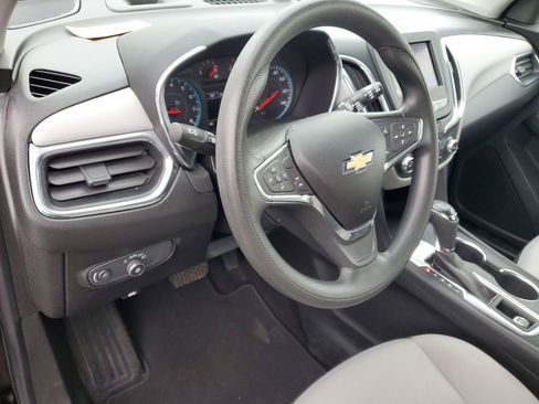 Used 2020 Chevrolet Equinox LS FWD image 11