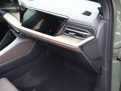Used 2025 Audi Q5 Prestige AWD/4WD image 22