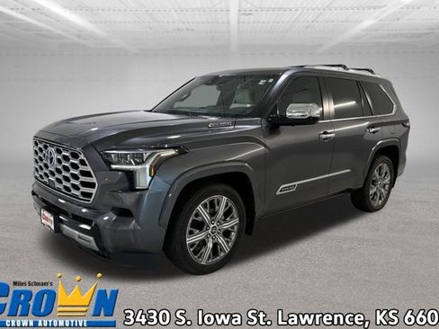 Used 2024 Toyota Sequoia Capstone image 1