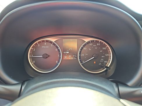 Used 2023 Nissan Kicks S FWD image 16