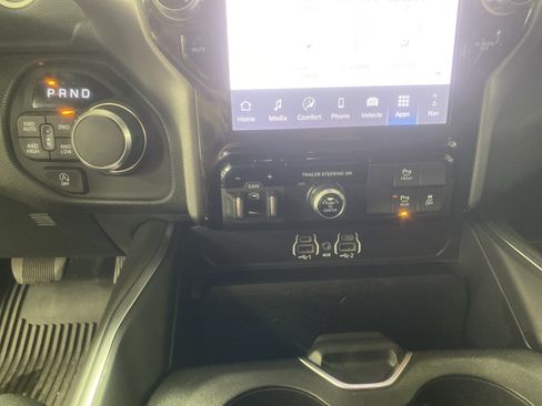 Used 2025 RAM 1500 Big Horn AWD/4WD image 22