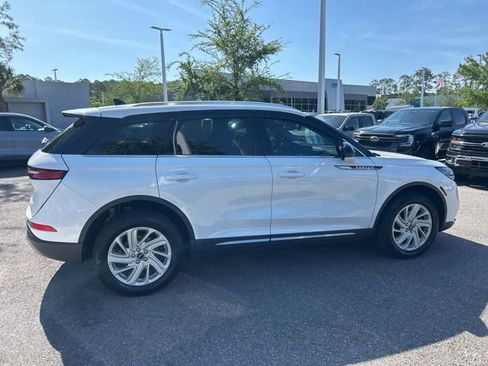 Used 2022 Lincoln Corsair FWD image 3
