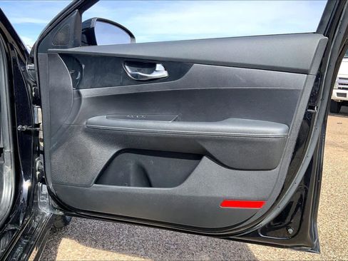 Certified 2023 Kia Forte GT-Line image 23