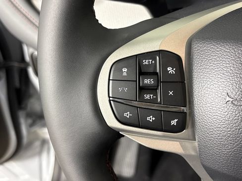 New 2026 Ford Explorer Active w/ Active Comfort Package RWD image 19