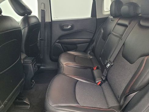 Used 2019 Jeep Compass Trailhawk image 18