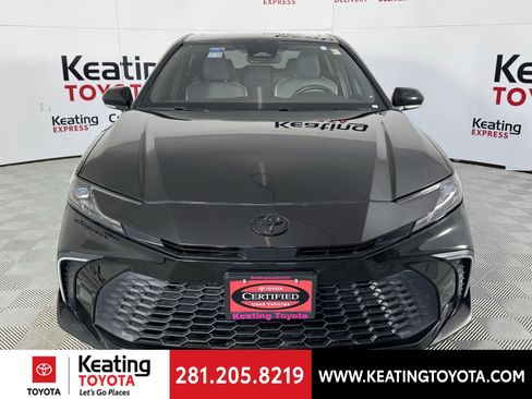 Certified 2025 Toyota Camry SE image 11