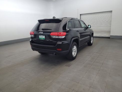 Used 2018 Jeep Grand Cherokee Laredo AWD/4WD image 9