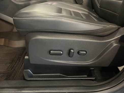 Used 2019 Ford Escape SEL image 37