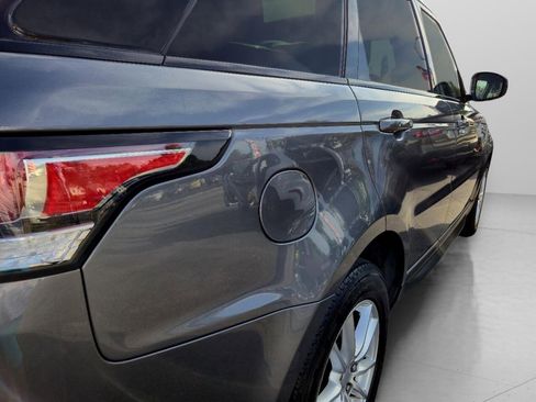 Used 2016 Land Rover Range Rover Sport SE image 27