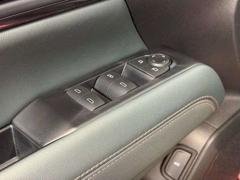 New 2026 GMC Terrain AT4 w/ Technology Package II AWD/4WD image 10