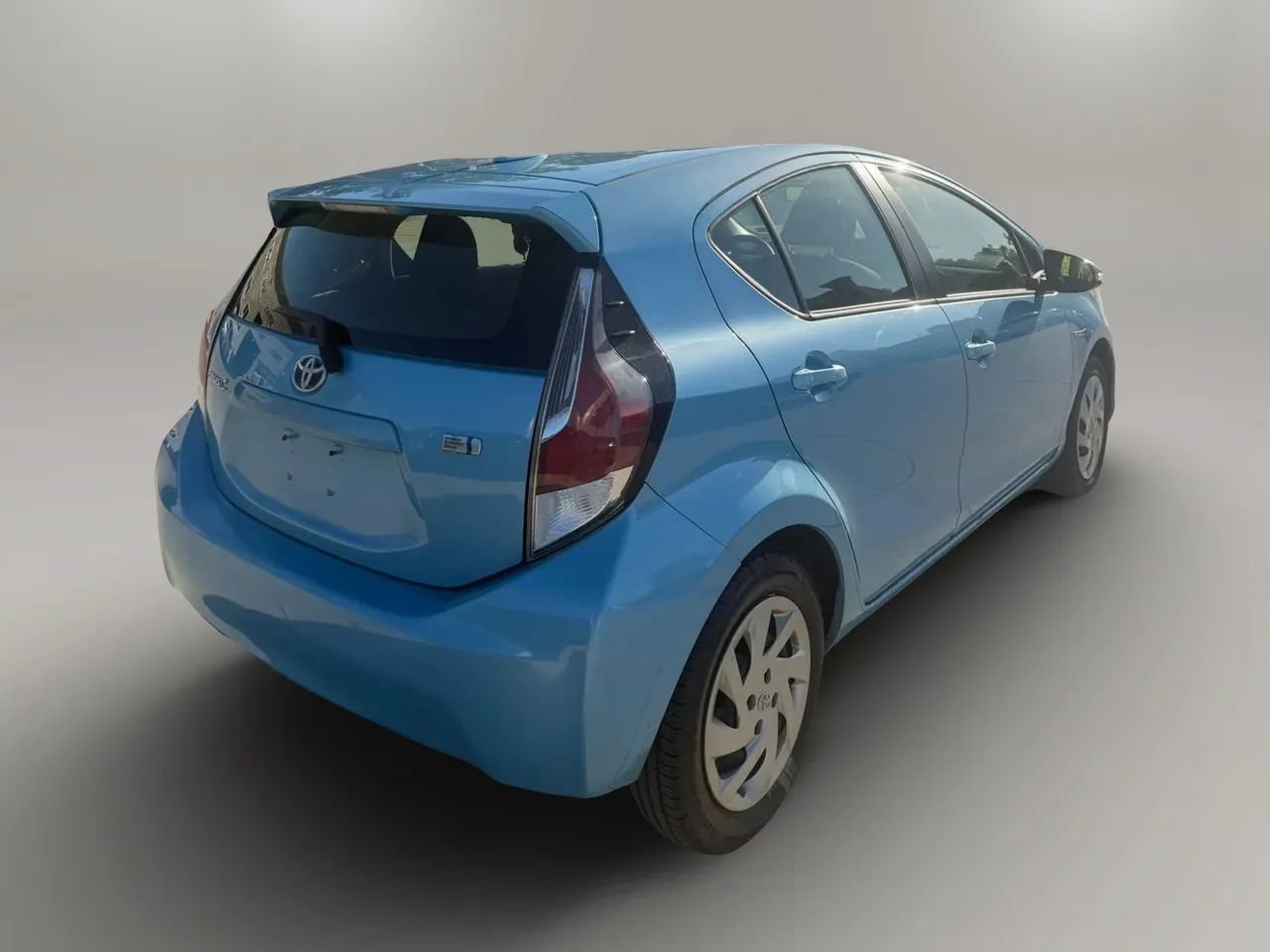 Used 2015 Toyota Prius C Three FWD image 6