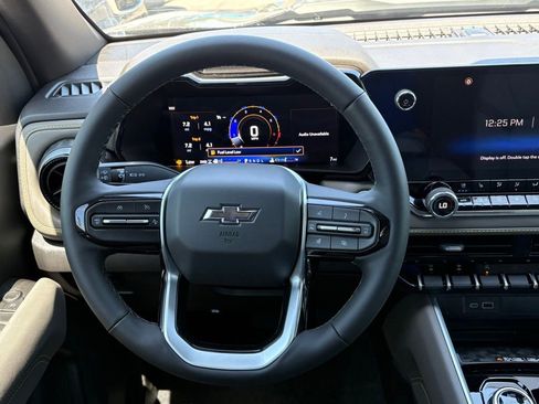 New 2026 Chevrolet Colorado ZR2 AWD/4WD image 18