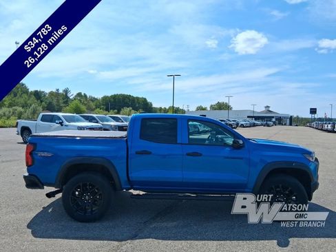 Used 2023 Chevrolet Colorado Trail Boss w/ LPO, Dark Essentials Package AWD/4WD image 7