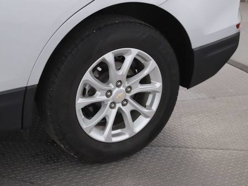 Used 2021 Chevrolet Equinox LT FWD image 14