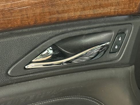 Used 2016 Cadillac SRX Performance w/ Driver Awareness Package image 23