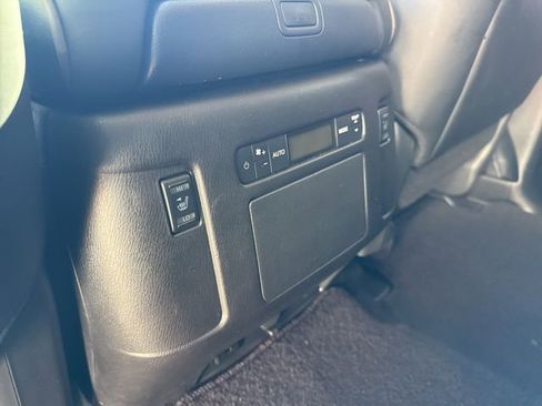 Used 2024 Nissan Armada Platinum w/ Captain's Chairs Package image 16