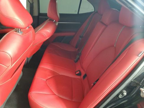 Used 2020 Toyota Camry XSE image 10