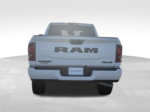 New 2026 RAM 2500 Big Horn AWD/4WD image 4