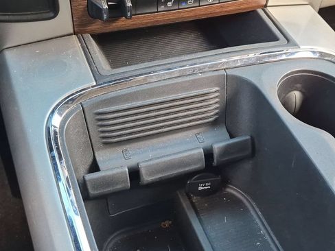 Used 2017 RAM 3500 Laramie AWD/4WD image 26