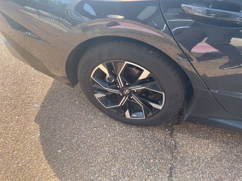 Used 2025 Hyundai Sonata SEL image 11