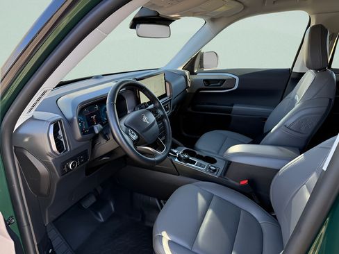 Used 2025 Ford Bronco Sport Badlands AWD/4WD image 4