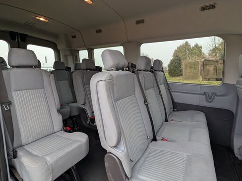 Used 2017 Ford Transit 350 XLT image 22