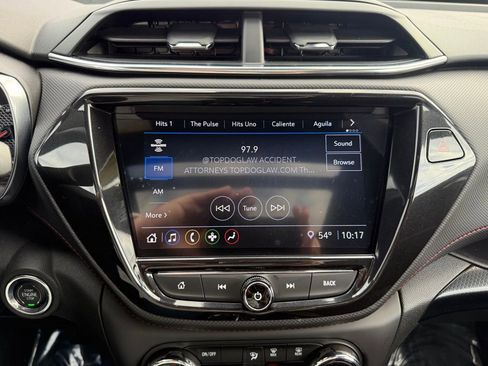 Used 2023 Chevrolet TrailBlazer RS w/ Sun and Liftgate Package image 28