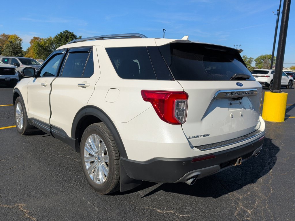 Used 2021 Ford Explorer Limited w/ Equipment Group 301A AWD/4WD image 5