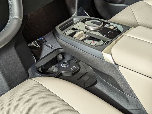 Certified 2025 BMW iX xDrive50 image 41