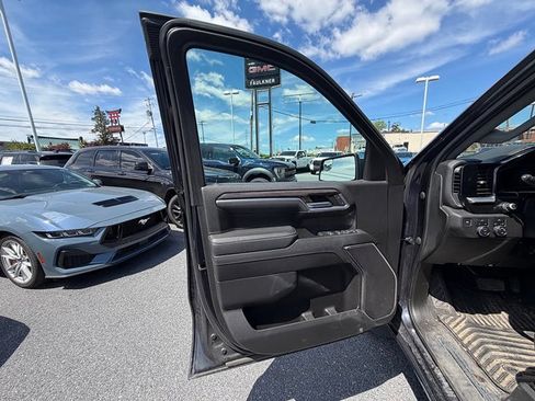 Used 2022 Chevrolet Silverado 1500 LT AWD/4WD image 25