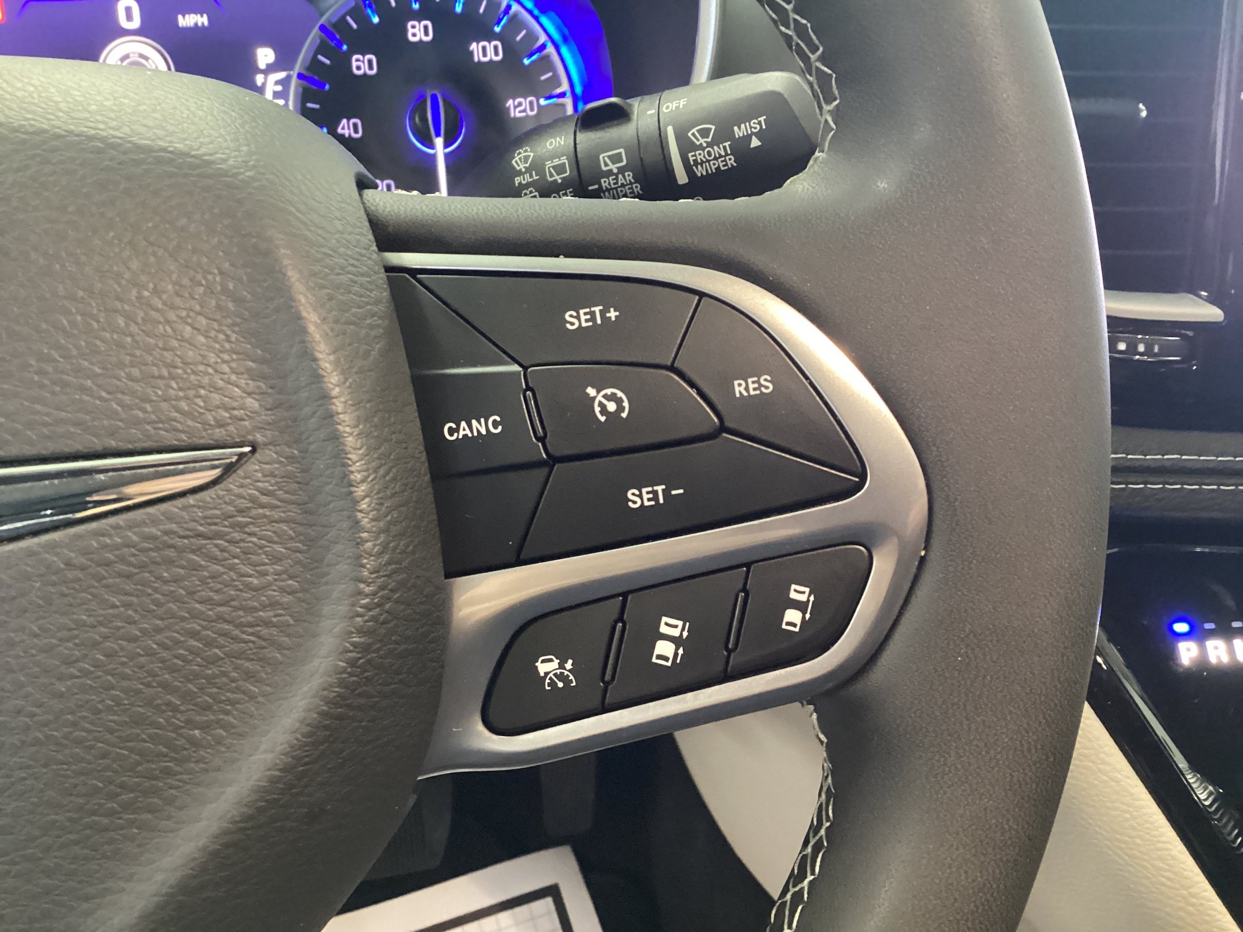 Used 2024 Chrysler Pacifica Touring-L AWD/4WD image 23