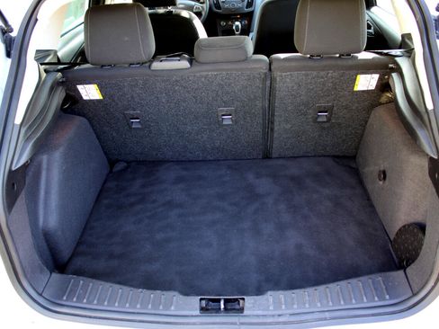 Used 2015 Ford Focus SE image 16