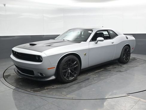 Used 2023 Dodge Challenger R/T Scat Pack image 9