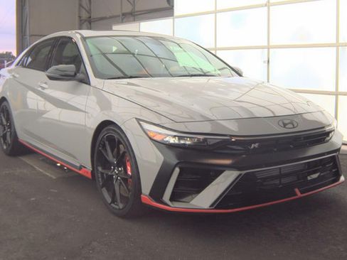 Used 2025 Hyundai Elantra N FWD image 2