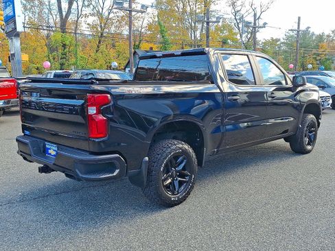 Used 2021 Chevrolet Silverado 1500 Custom Trail Boss w/ Midnight Edition image 6