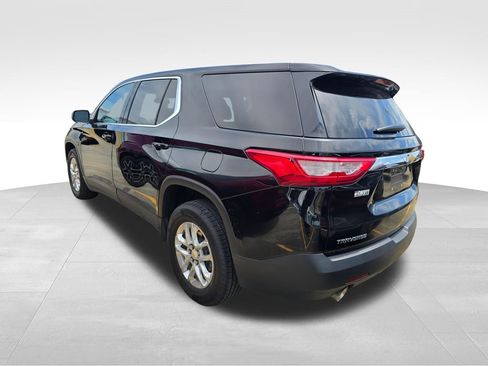 Used 2021 Chevrolet Traverse LS FWD image 20