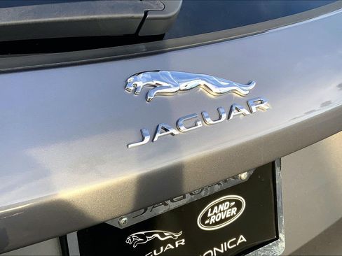 Used 2023 Jaguar F-PACE S image 31