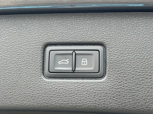 New 2026 Audi Q7 3.0T Premium Plus image 14