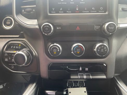Used 2021 RAM 1500 Big Horn AWD/4WD image 28