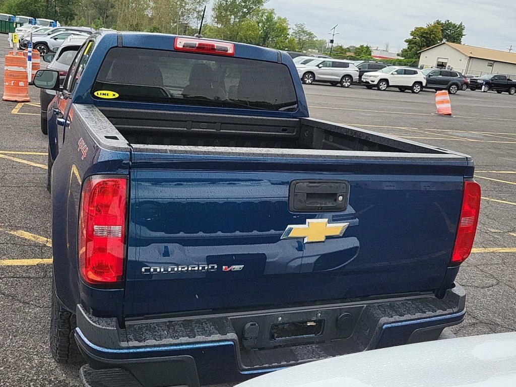 Used 2020 Chevrolet Colorado W/T w/ WT Convenience Package AWD/4WD image 7