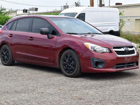 Used 2014 Subaru Impreza 2.0i image 3