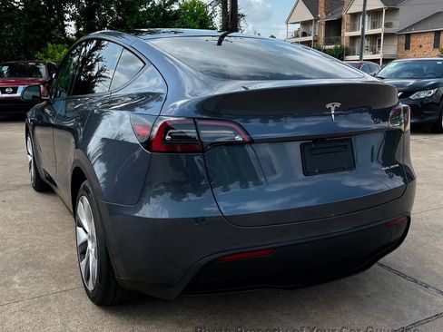 Used 2023 Tesla Model Y AWD image 9