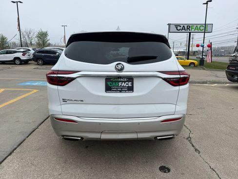 Used 2021 Buick Enclave Essence w/ Sound and Sites Package AWD/4WD image 11