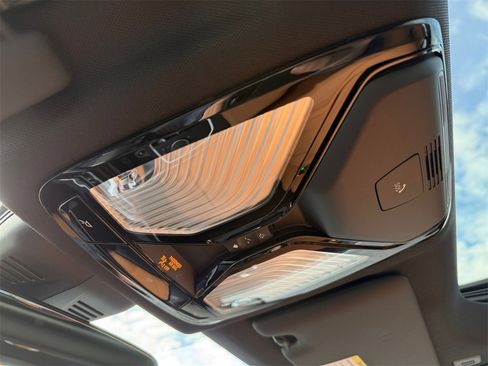 Certified 2024 BMW 330i xDrive Sedan w/ Premium Package image 32