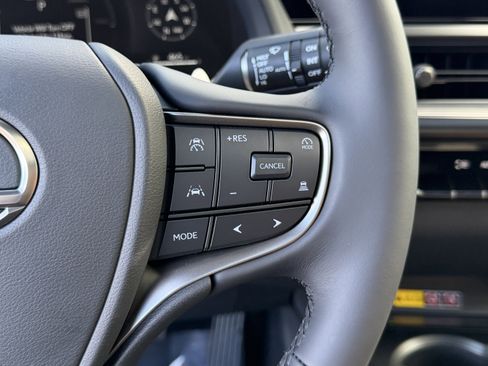 New 2026 Lexus UX 300h FWD image 21