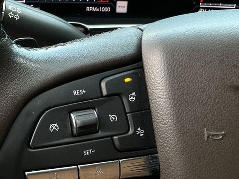 Used 2021 Cadillac Escalade ESV Sport image 23