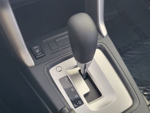 Used 2016 Subaru Forester 2.5i Premium w/ All-Weather Package image 18