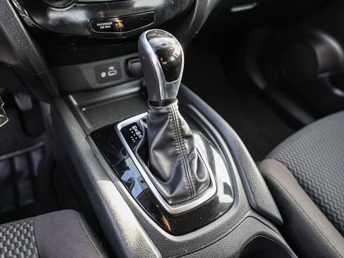 Used 2019 Nissan Rogue Sport S FWD image 11