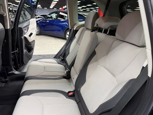 Used 2020 Subaru Forester Premium AWD/4WD image 38